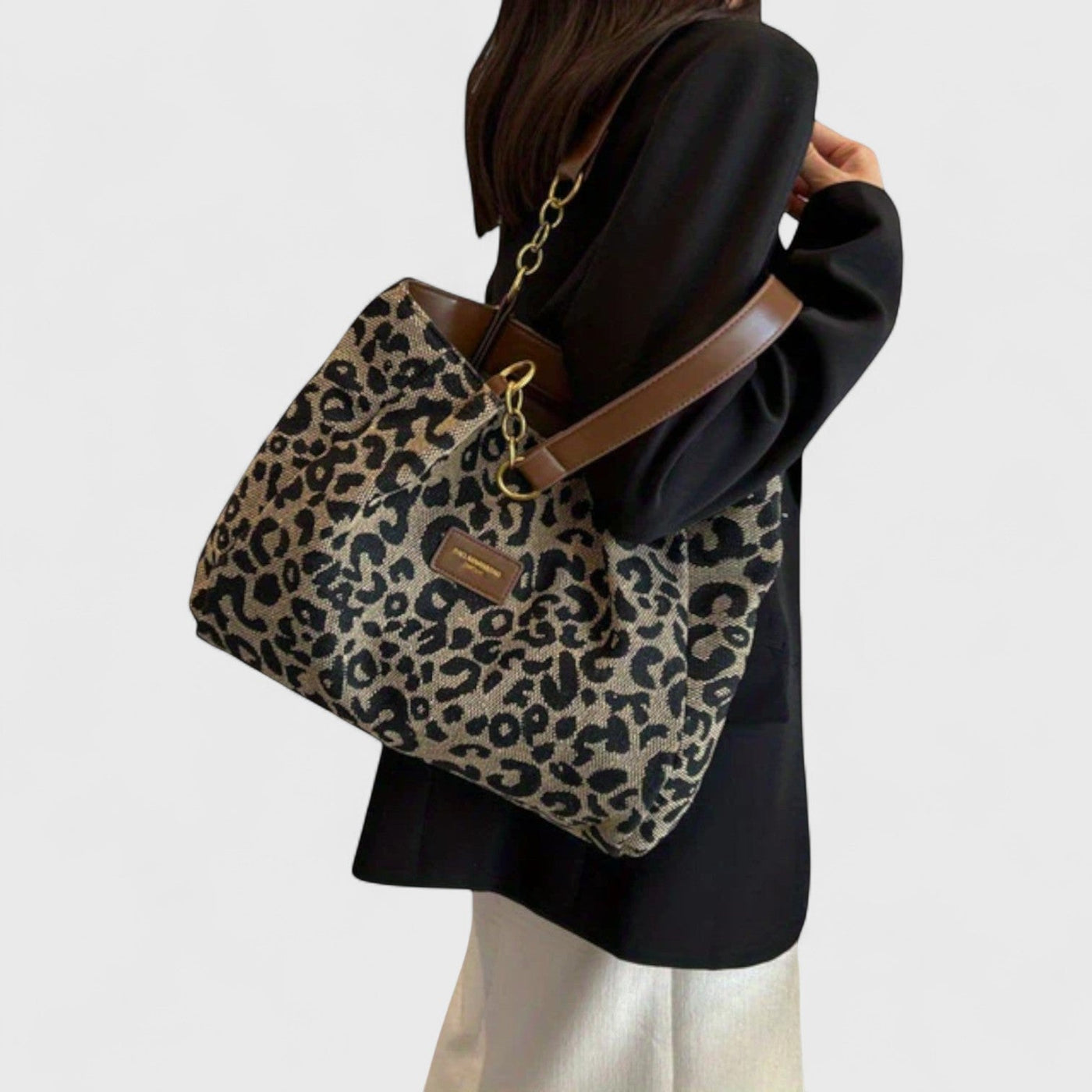 Paola | Borsa capiente con elegante stampa leopardata